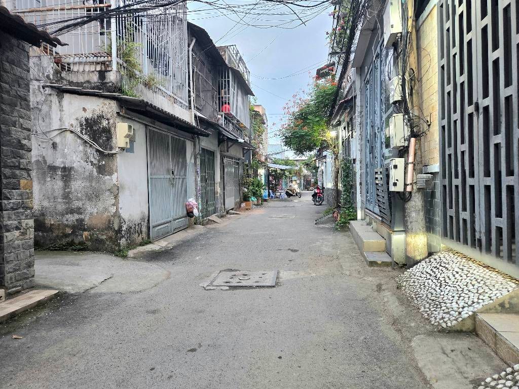 HẺM RỘNG THÔNG TỨ TUNG - NGANG 4M VUÔNG ĐÉT - PHÁP LÝ CHUẨN - KHU AN NINH YÊN TĨNH