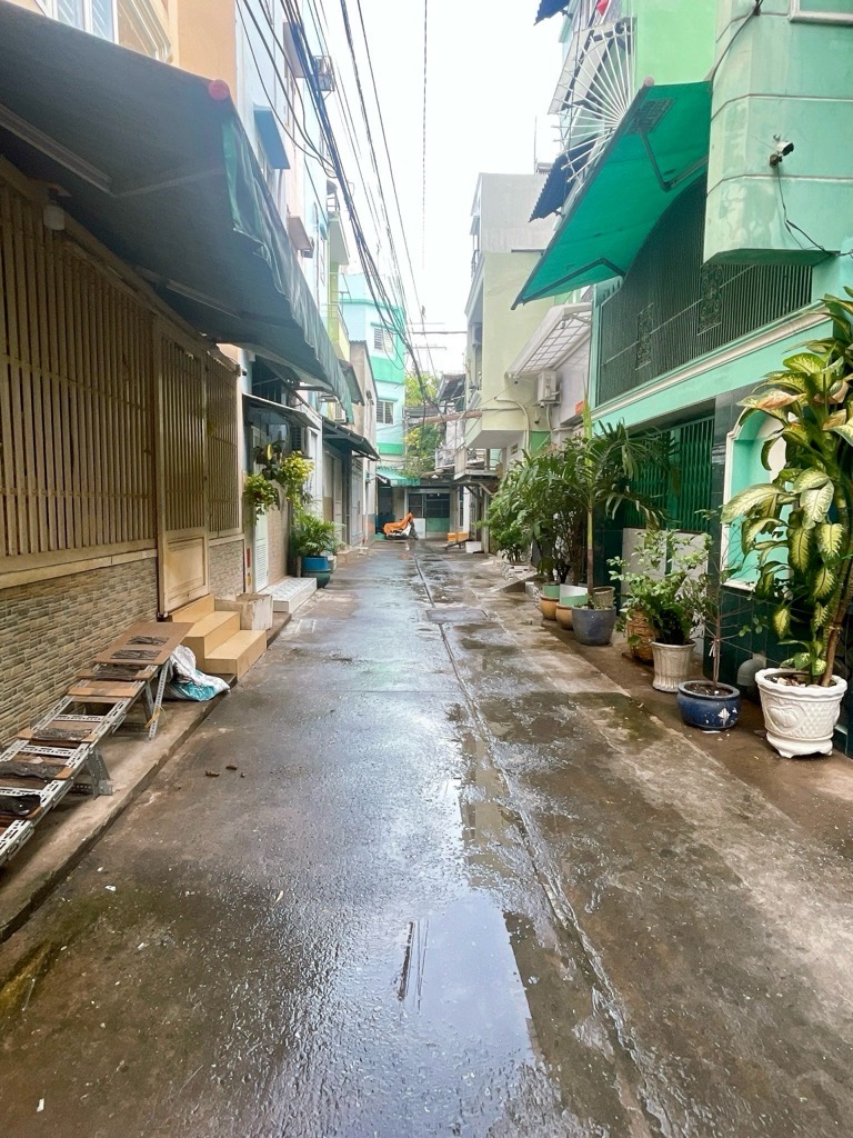 Bán nhà Q11, Hồng Bàng, 3.1 x 15, 4 tầng, HXH, Nhỉnh 8 tỷ