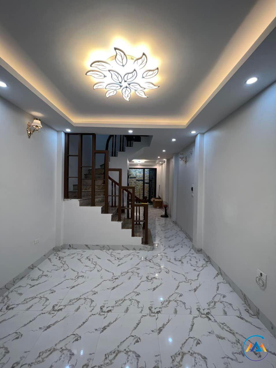 Bán Nhà Mặt Ngõ Đường Cầu Giấy