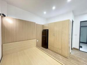 Nhà mới xây, phun nội thất