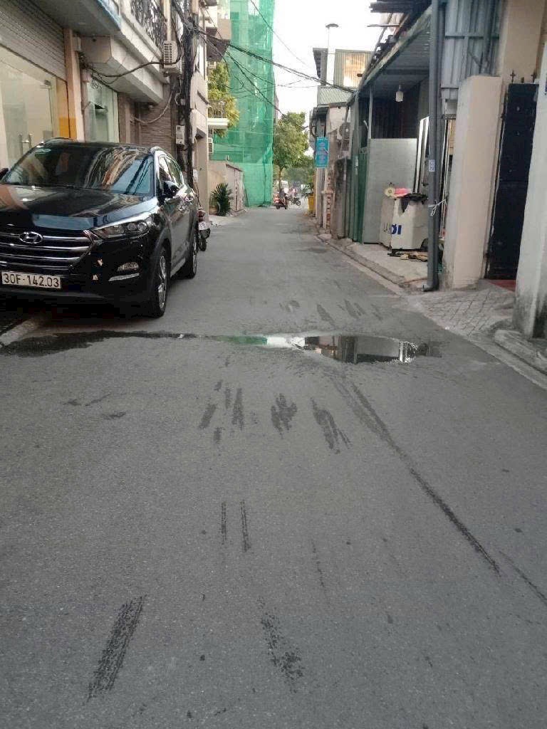 Nhà phố Nguyễn Văn cừ 7 tầng thang máy ô tô 7 chỗ ngủ