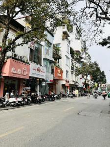 MẶT PHỐ BÁT ĐÀN - KINH DOANH SẦM UẤT - GIÁ TRỊ PHỐ CỔ - 2 MẶT PHỐ - 65MET