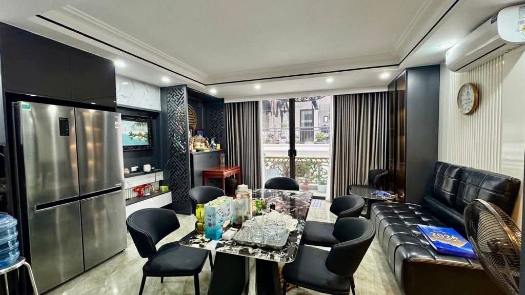 Bán nhà mặt ngõ thông chiến thắng , đường ô tô tránh, phân lô, kinh doanh