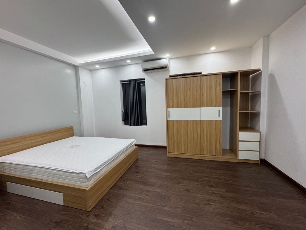 Nhà Bát khối - Nở Hậu - 32m2  5 tầng 7.x tỷ full nội thất.