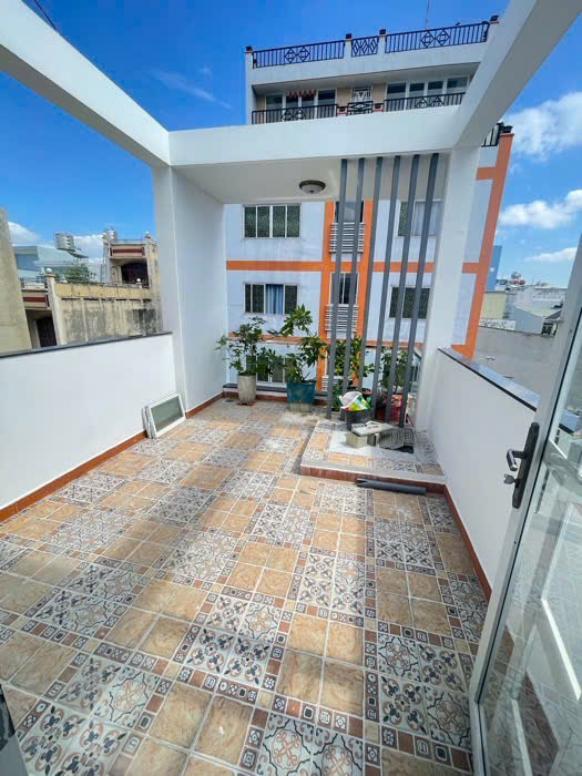 Bán nhà 4 tầng, hẻm ô tô,đường Lê Ngã, Phú Trung Tân Phú,DT: 3.3 x 19,Giá: 8.7 tỷ