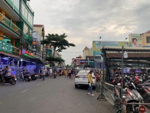 HXT, MB CHỢ HẠNH THÔNG TÂY, DÒNG TIỀN 20TR, 4 X 17: 4 TẦNG, SẦM UẤT, NHỈNH 9TỶ