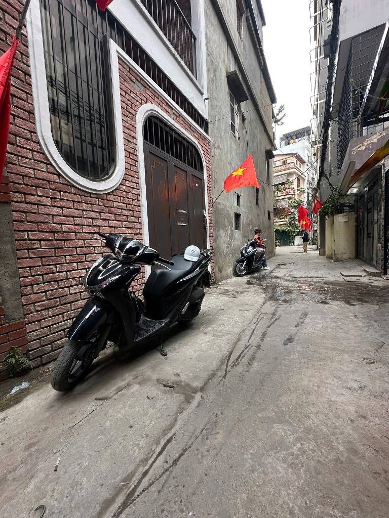 NHÀ CHÂU ÂU TRUNG TÂM THANH XUÂN-5 TẦNG THANG MÁY-LIÊN HỆ EM HIỂN : 0372354381