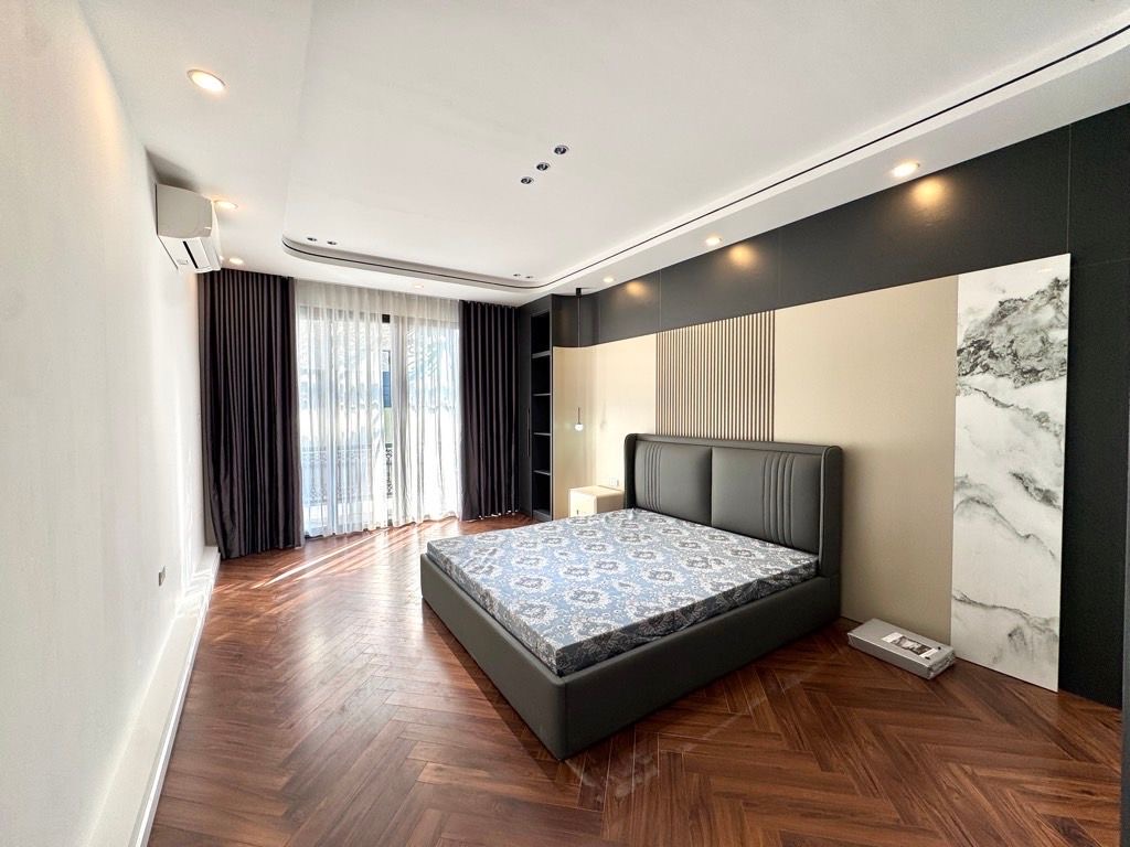 bán nhà Khương Đình- 6 tầng thang máy -xem là chốt!