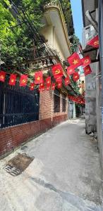 NHÀ PHỐ GIÁP BÁT - DÂN XÂY - NGÕ XE BA GÁC