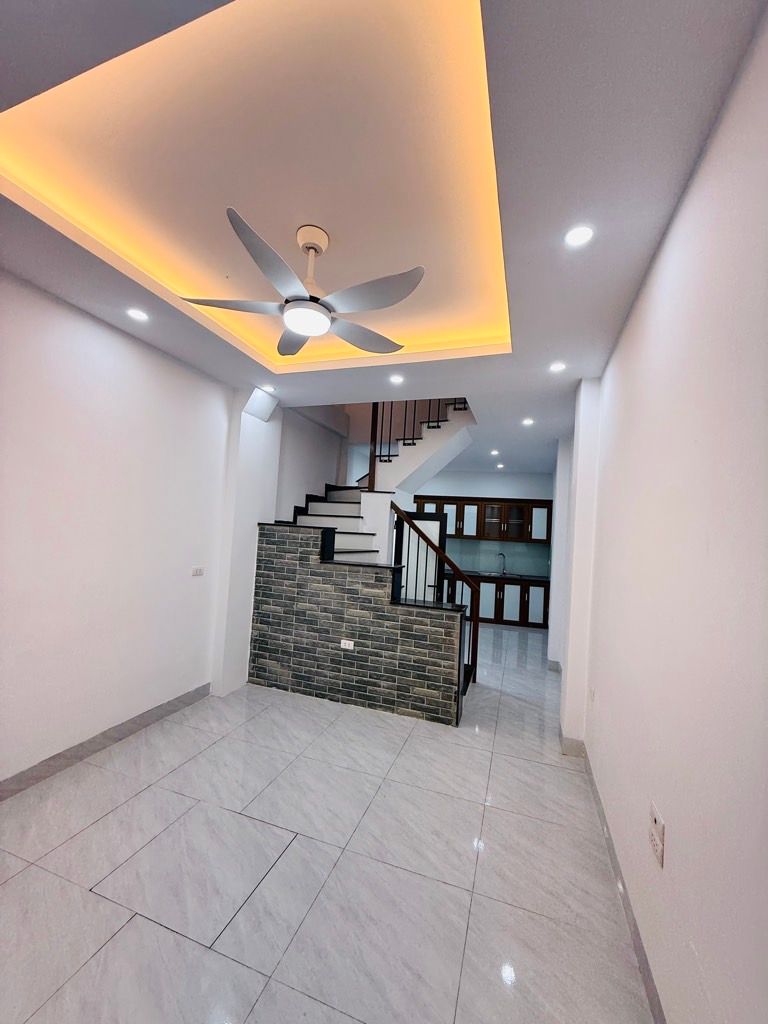 2.98 TỶ – ĐỊNH CÔNG HẠ – 40M² – 4 TẦNG – MT 3.3M – HOÀNG MAI