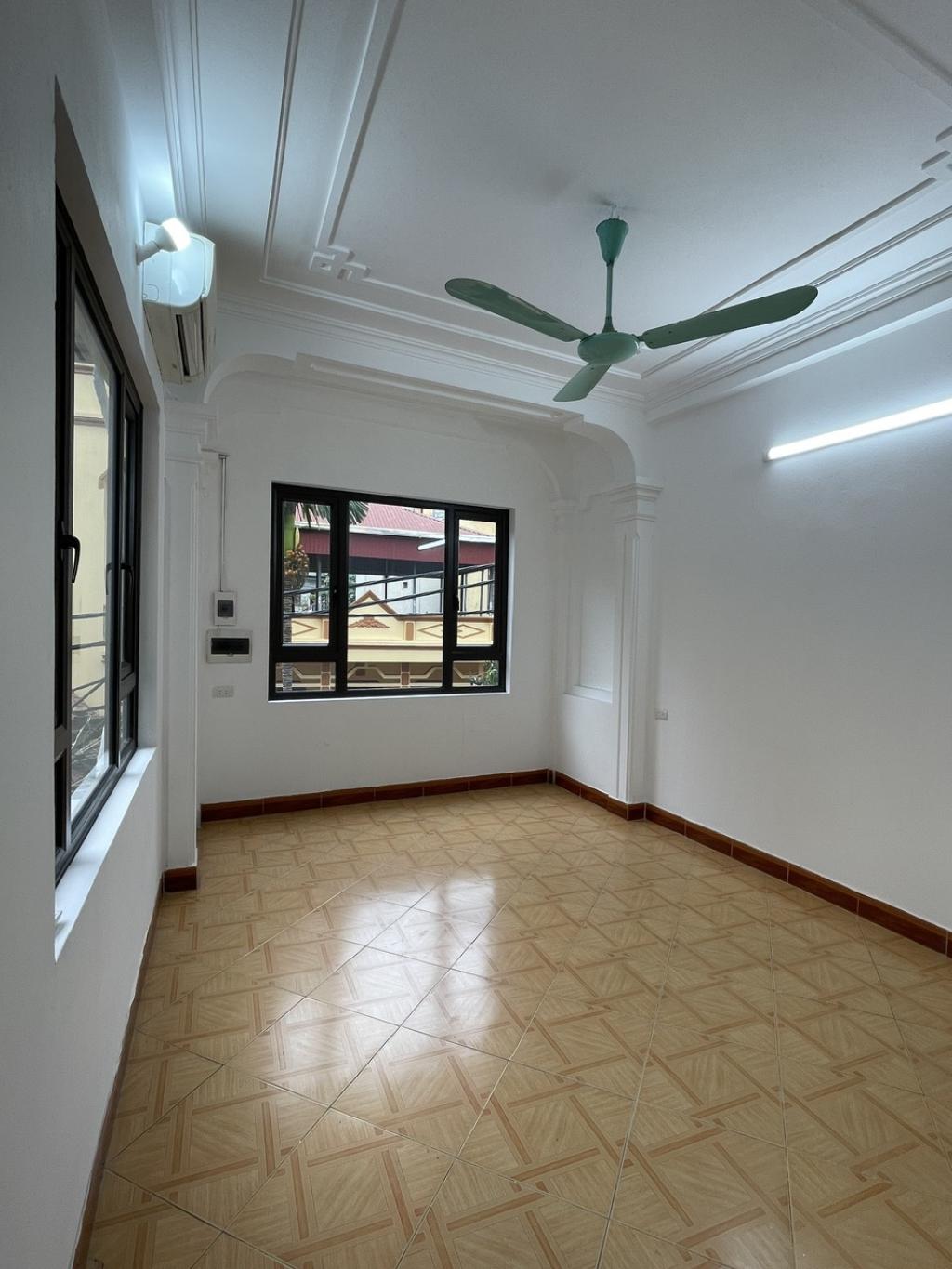 TÂY TRÀ – HOÀNG MAI – 9.1 TỶ – 41M² – 5 TẦNG – LÔ GÓC – Ô TÔ VÀO NHÀ