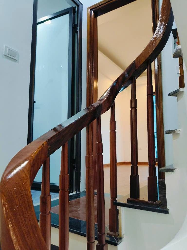 TRƯƠNG ĐỊNH – HOÀNG MAI – 4.3 TỶ – 30M² – 3 TẦNG – MT 3.4M – Ô TÔ TRÁNH 