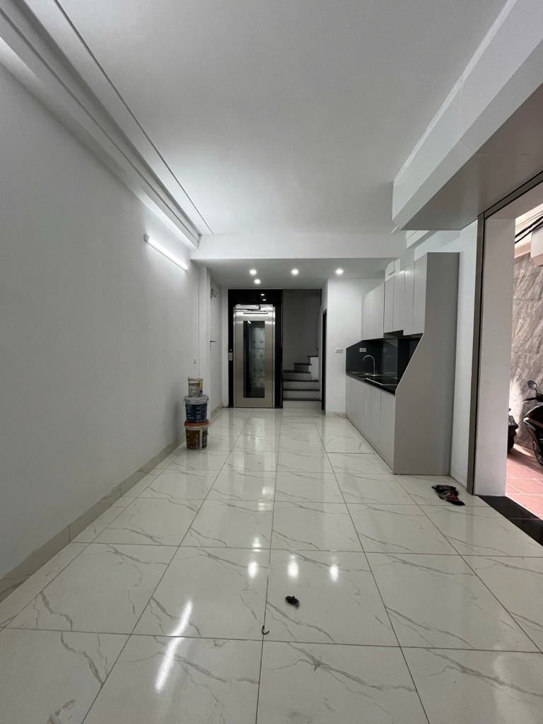 TAM TRINH – HOÀNG MAI – 6.7 TỶ – 31M² – 5 TẦNG – THANG MÁY – Ô TÔ ĐỖ CỔNG