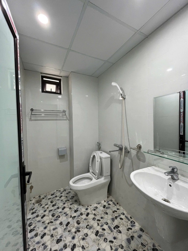 TAM TRINH – HOÀNG MAI – 6.7 TỶ – 31M² – 5 TẦNG – THANG MÁY – Ô TÔ ĐỖ CỔNG