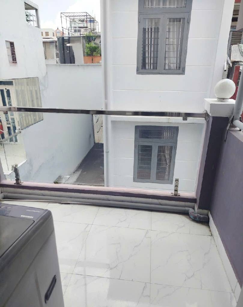 Nhà mới 4 tầng, hẻm 4m, Nguyễn Biểu Q5,