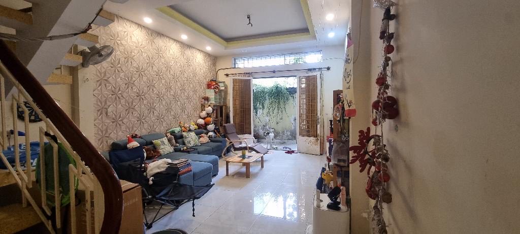 Nhà Ngon 4 Tầng, 5 Phòng ngủ, Đường Nguyễn thị Tú