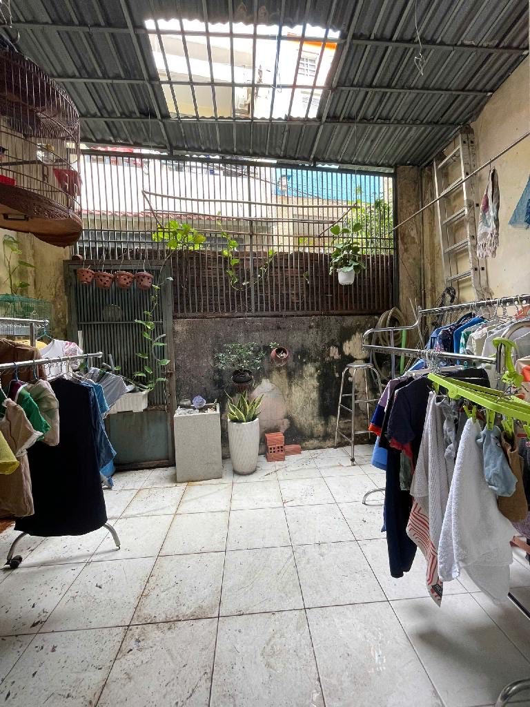 Nhà Ngon 4 Tầng, 5 Phòng ngủ, Đường Nguyễn thị Tú