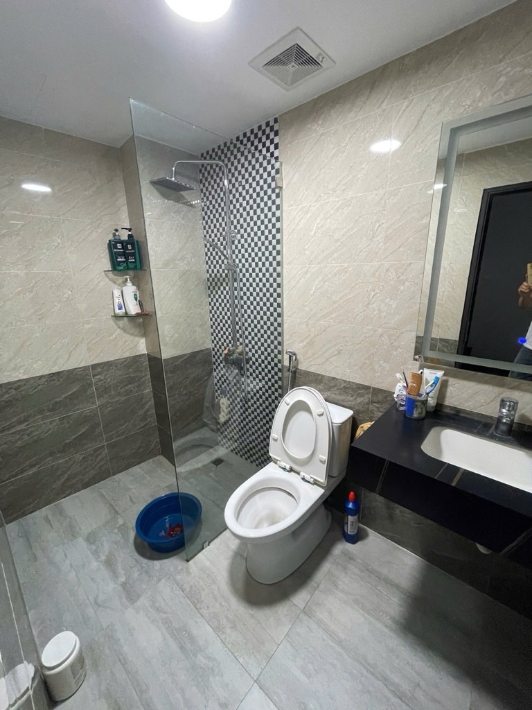 TRUNG KÍNH - 3 BƯỚC RA OTO - NHÀ ĐẸP FULL NỘI THẤT - XÁCH VALI VỀ Ở - CHỈ 9 TỶ HƠN - TIỆN ÍCH NGẬP TRÀN.