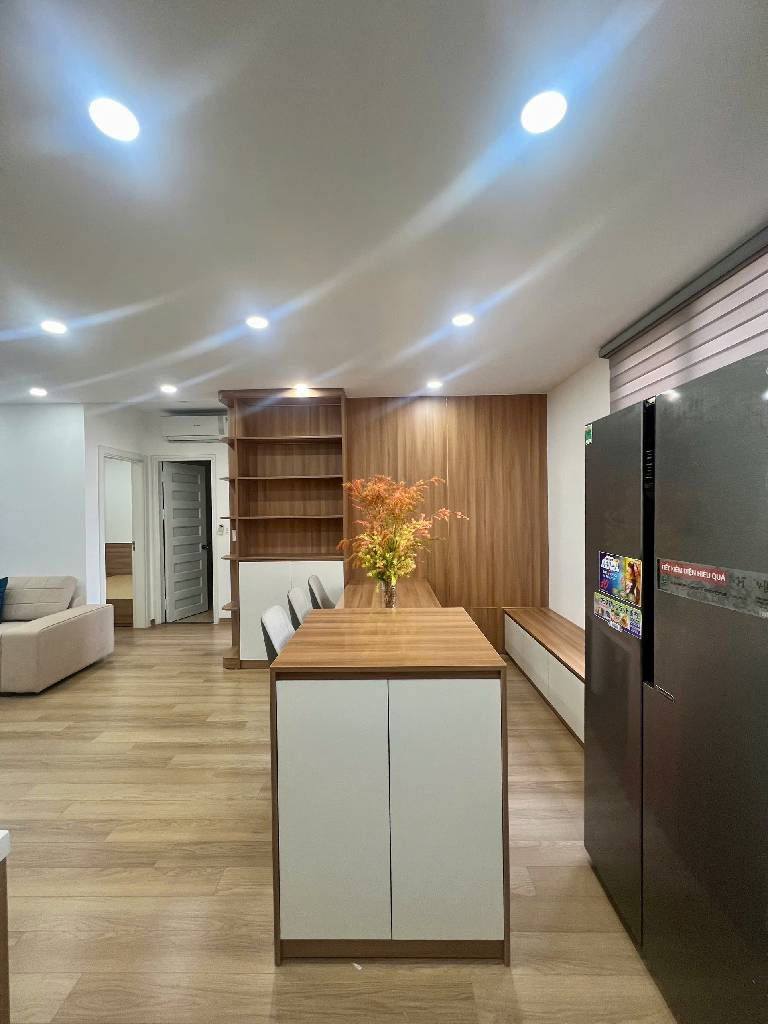 BÁN NHÀ CẦU GIẤY - THUẬN TIỆN ĐI LẠI - KHU VỰC AN NINH - TIỆN ÍCH NGẬP TRÀN - CHỈ 7 TỶ HƠN.