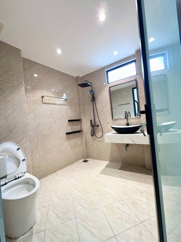 SIÊU VIP CẦU GIẤY - THUẬN TIỆN ĐI LẠI - KHU VỰC AN NINH - TIỆN ÍCH NGẬP TRÀN