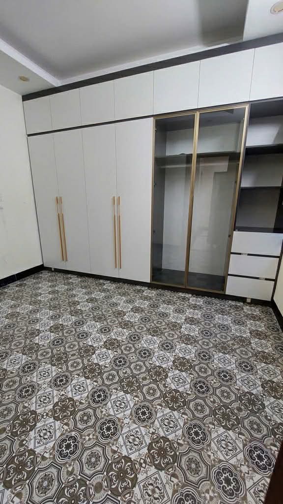 HÀNG HIẾM LONG BIÊN - NGÕ NÔNG - DÂN TRÍ CAO - SÁT PHỐ