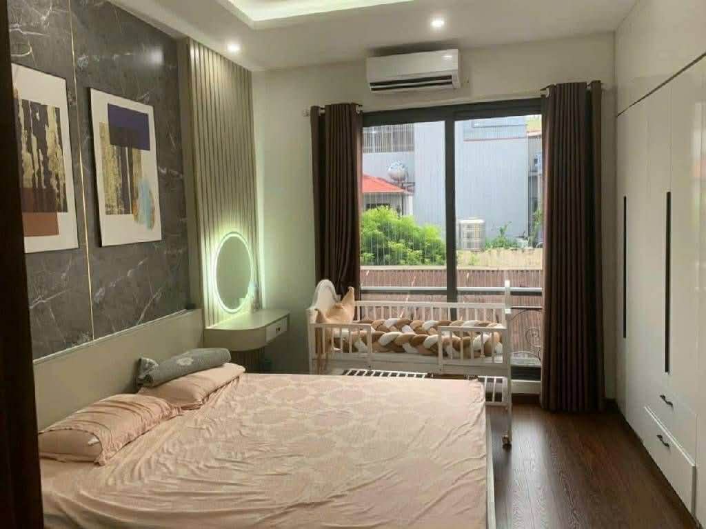 HÀNG HIẾM LONG BIÊN - NGÕ NÔNG - DÂN TRÍ CAO - SÁT PHỐ