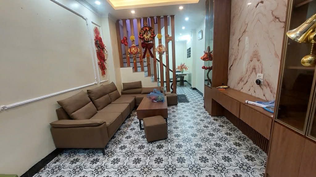 HÀNG HIẾM LONG BIÊN - NGÕ NÔNG - DÂN TRÍ CAO - SÁT PHỐ