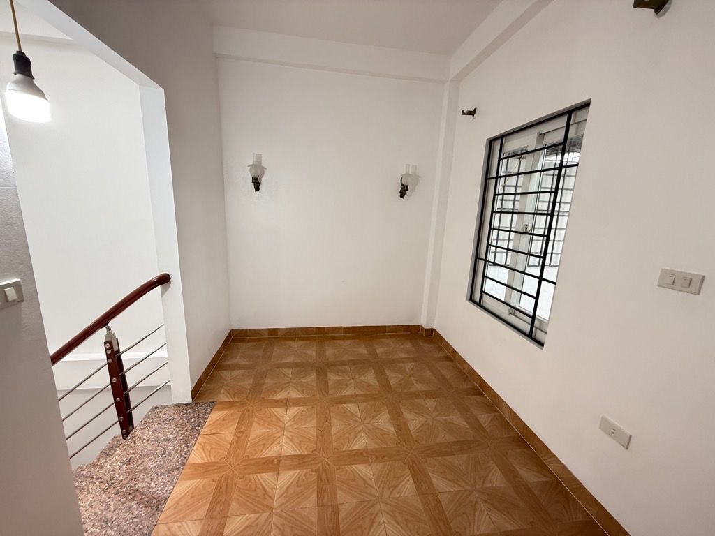 NHÀ ĐẸP NGỌC THUỴ, BỒ ĐỀ, LONG BIÊN