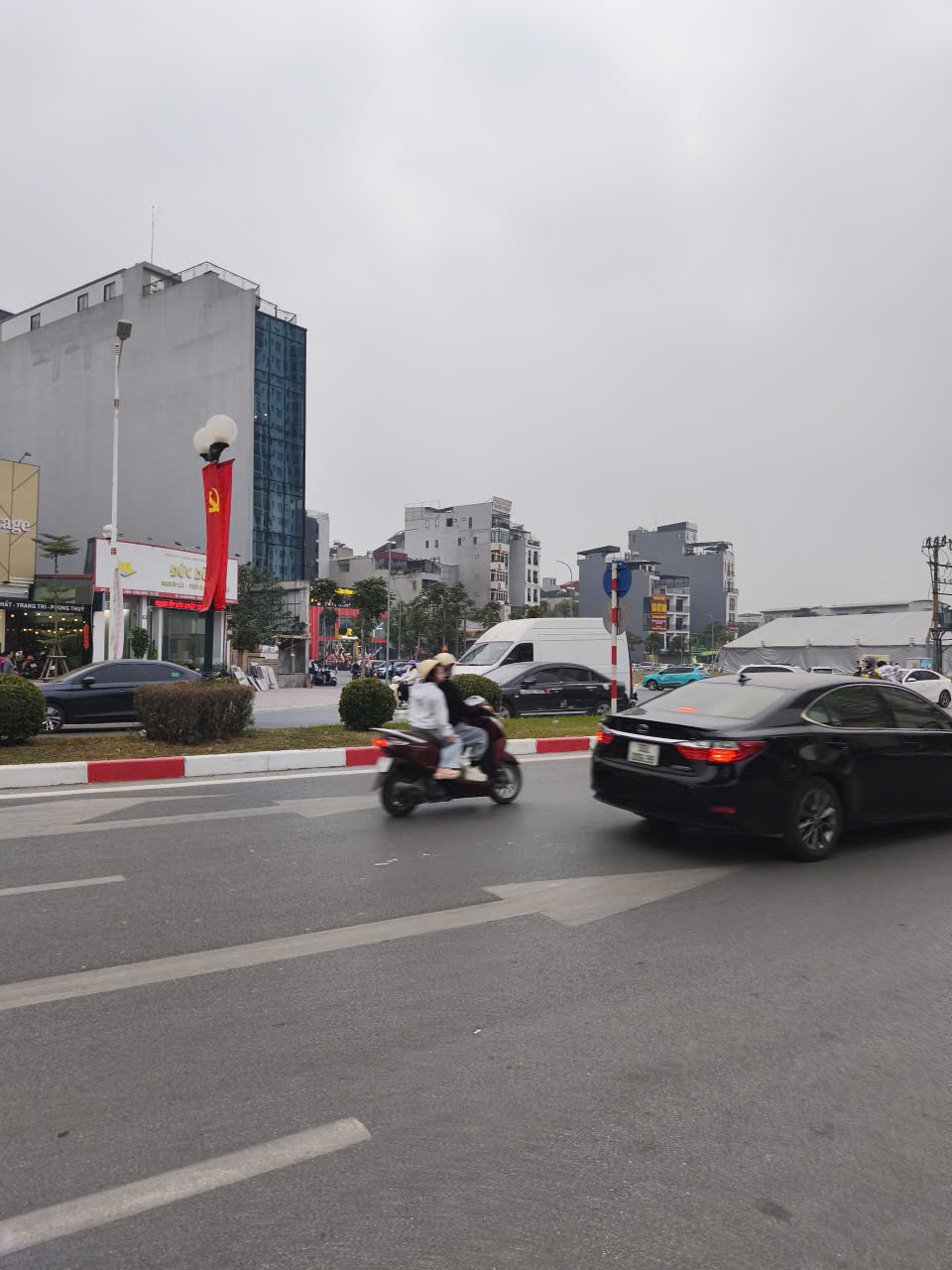 BÁN NHÀ HỒNG TIẾN LONG BIÊN 71,4 M2 GIÁ 6,66 TỶ