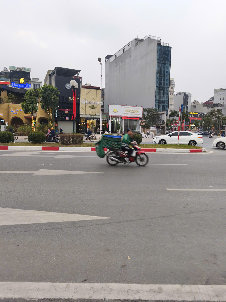 BÁN NHÀ HỒNG TIẾN LONG BIÊN 71,4 M2 GIÁ 6,66 TỶ