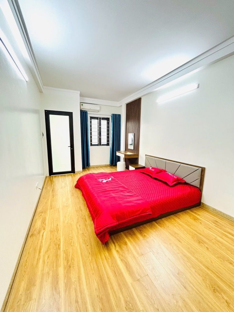 Bán nhà phố Nam Dư Thanh Lân, nhà gần ô tô, chỉ hơn 6 tỷ