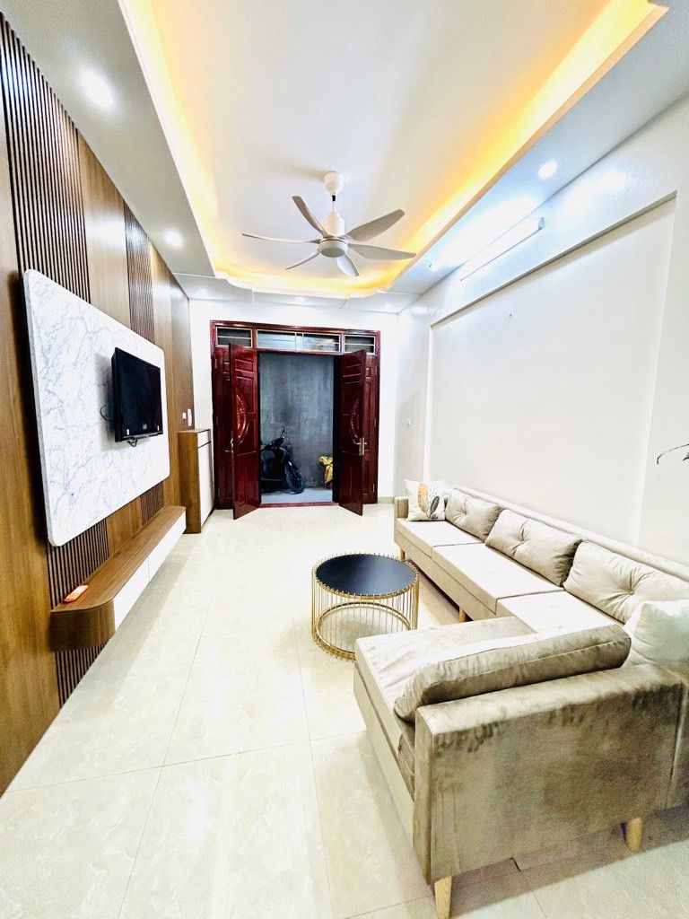 Bán nhà phố Nam Dư Thanh Lân, nhà gần ô tô, chỉ hơn 6 tỷ