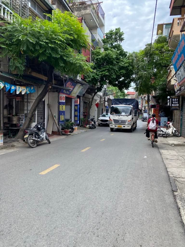 nhà mặt Đường Hoàng Công Chất , chủ cần bán gấp giá hời