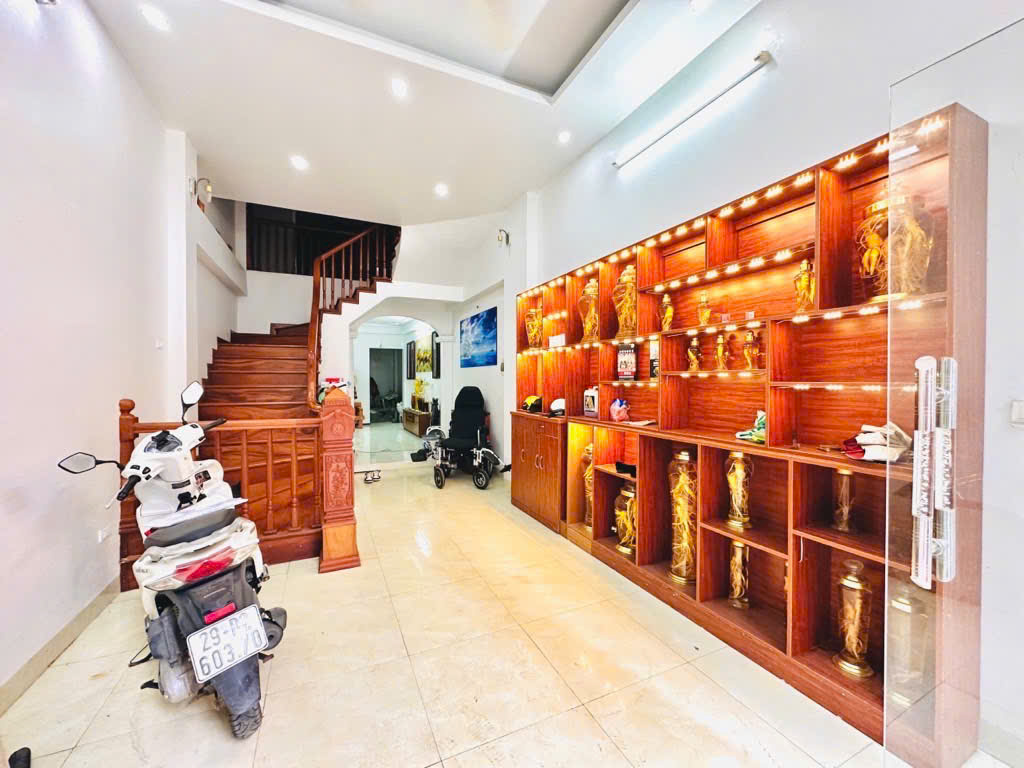 Siêu  Phẩm Trung Kính DT55m2,nhà 6tầng MT5, 22,5 tỷ (có thương lượng) Cầu giấy- liên hệ :0981852770 em Hùng.