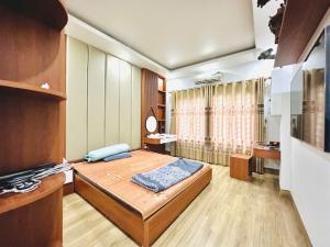 Siêu  Phẩm Trung Kính DT55m2,nhà 6tầng MT5, 22,5 tỷ (có thương lượng) Cầu giấy- liên hệ :0981852770 em Hùng.