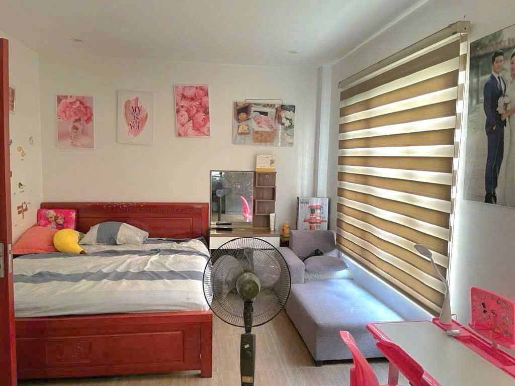 NHÀ BÁT KHỐI LÔ GÓC – Ô TÔ – NGÕ THÔNG KINH DOANH – TẶNG NỘI THẤT – VỊ TRÍ HIẾM