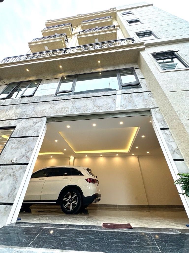 NHÀ BÁT KHỐI LÔ GÓC – Ô TÔ – NGÕ THÔNG KINH DOANH – TẶNG NỘI THẤT – VỊ TRÍ HIẾM