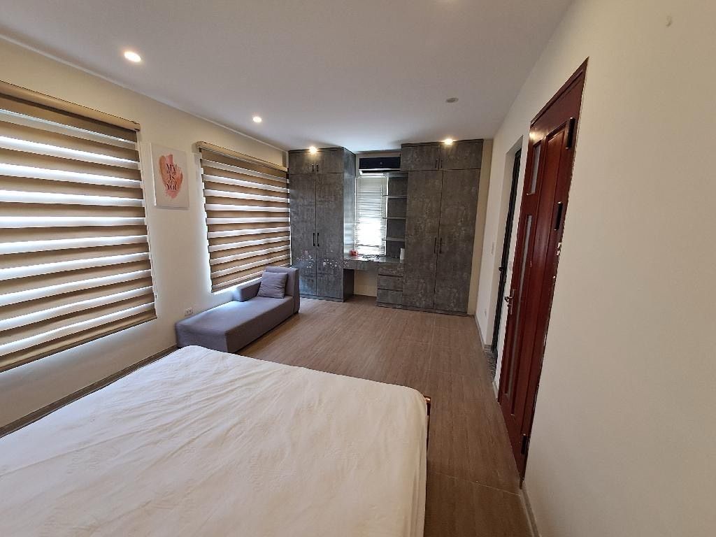 NHÀ BÁT KHỐI LÔ GÓC – Ô TÔ – NGÕ THÔNG KINH DOANH – TẶNG NỘI THẤT – VỊ TRÍ HIẾM