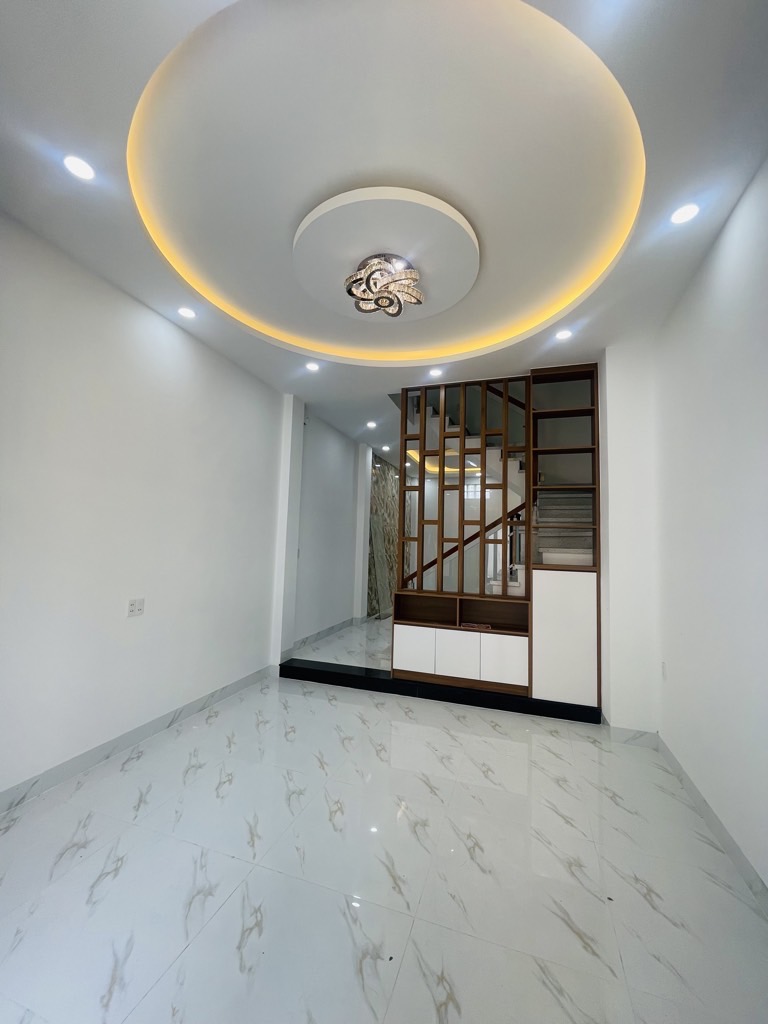 Đường HỒ XUÂN HƯƠNG GIÁ 9,2 tỷ 4 tầng, nhà mới