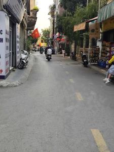 NGUYỄN KHÁNH TOÀN_DƯƠNG QUẢNG HÀM NGÕ THÔNG, RỘNG , Ô TÔ TRÁNH, KINH DOANH SẦM UẤT, 68M2 GIÁ HƠN 20 TỶ