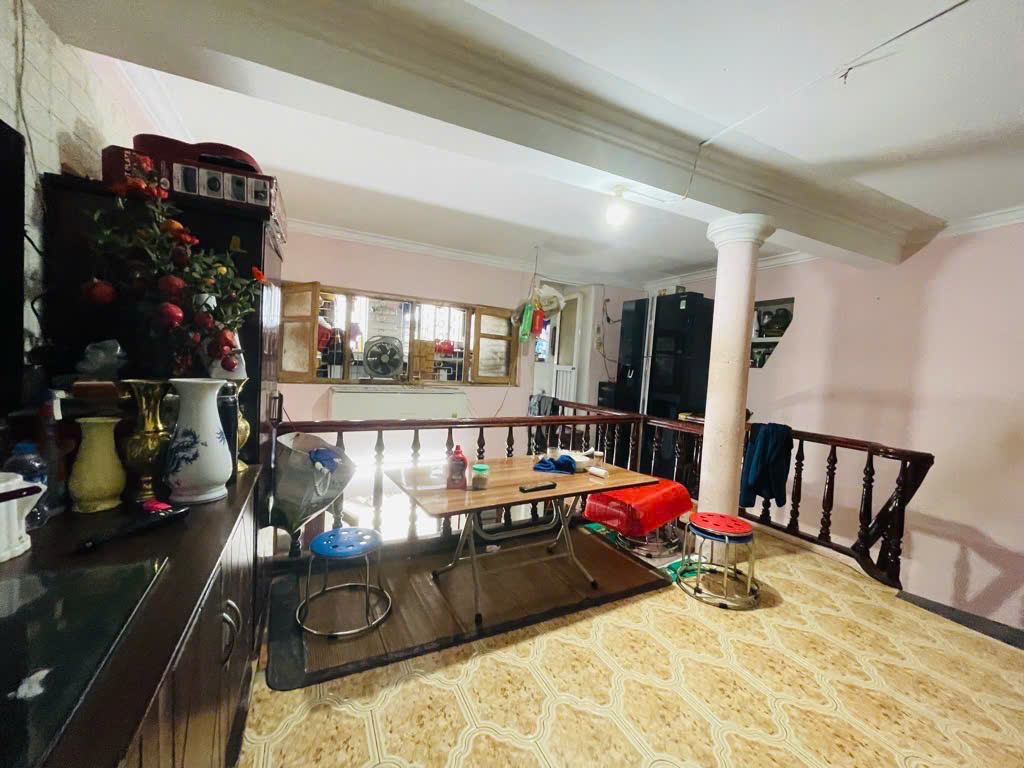 Nhà đẹp Đại Cồ Việt - Bạch Mai, nhỉnh 8 tỷ, ngập tràn tiện ích, 3 bước ra phố Bạch Mai