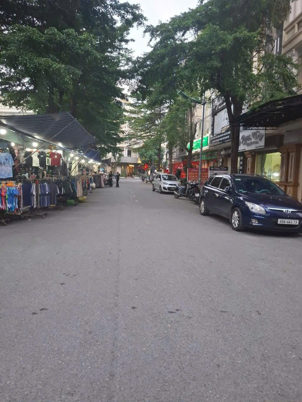 HOT 77.2M2 TẠI TRUNG TÂM THƯƠNG MẠI CENTER NHƯ QUỲNH VĂN LÂM