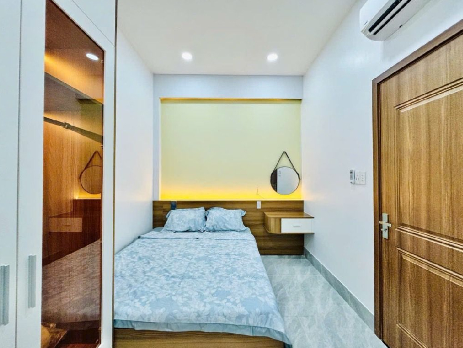 Nhà ngay công viên Làng Hoa, Gò Vấp, 2 tầng. GIÁ CHỈ 4,7 TỶ.