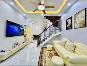 Nhà nở hậu 4 tầng, đường Tăng Bạt Hổ, Bình Thạnh. Chỉ 5,98 tỷ.