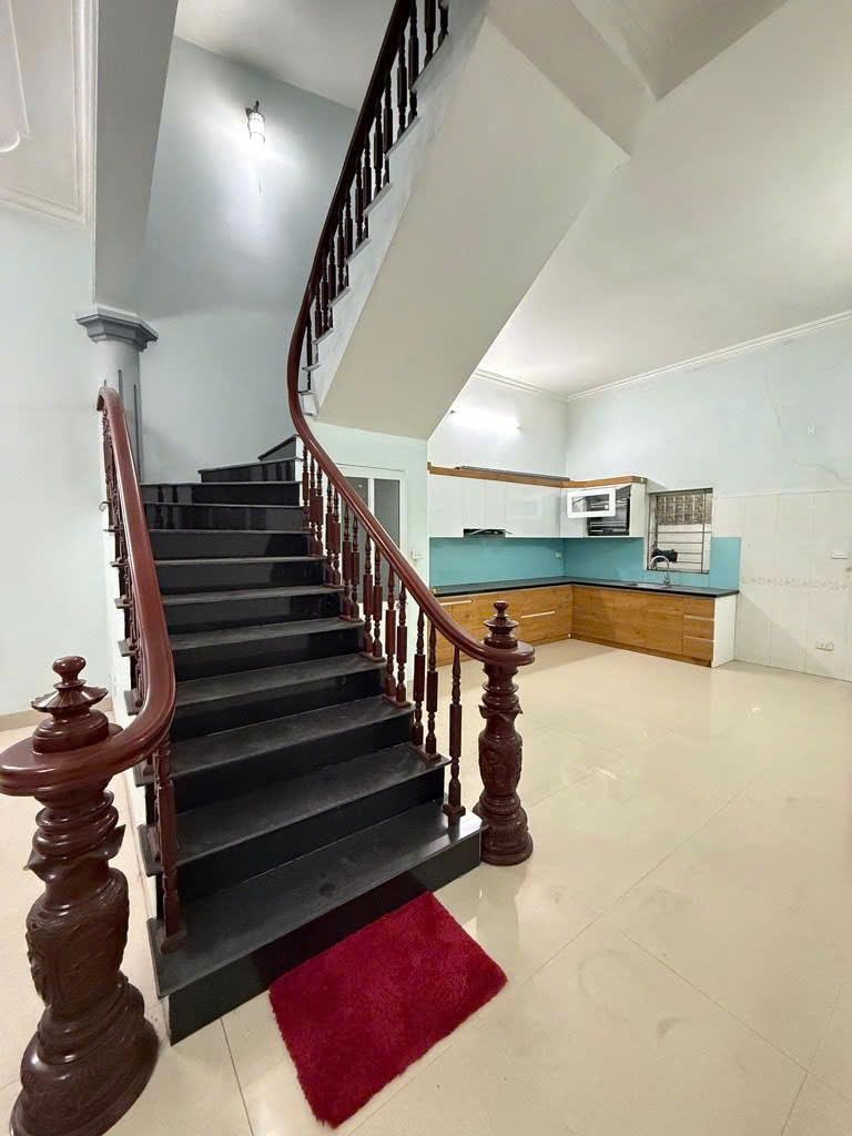 NHÀ ĐẸP Ở NGAY GẦN AEON MALL LONG BIÊN