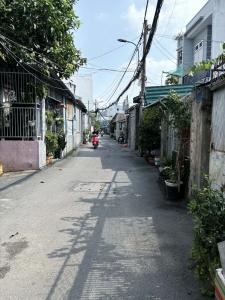 BÁN NHÀ GÒ VẤP - NGAY CÔNG VIÊN LÀNG HOA - 5 TẦNG - 4x19 - HẺM XE HƠI - CHỈ 6.9 TỶ