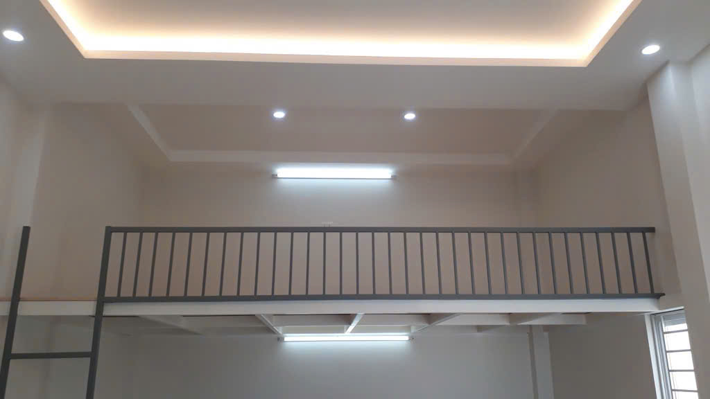 CHDV , Gần chợ Tân Thuận , 5.2*11.50 , 4 tầng , nhỉnh 6 tỷ