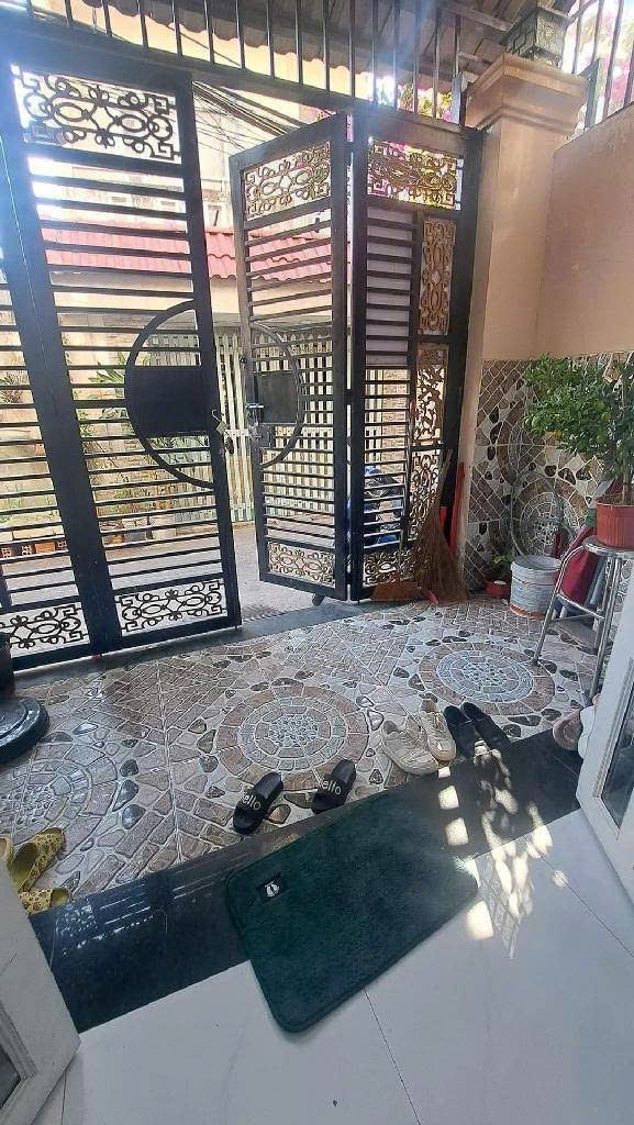 Cần bán gấp nhà 3 tầng, 46,7m2, Ngay trục đường Hoàng Trọng Mậu nối khu Himlam , Quận 7, giá 6,95 tỷ, còn thương lượng