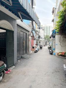 Bán nhà Hẻm, Huỳnh Tấn Phát, Phường Tân Phong, Quận 7, 3 tầng, 48 m2, giá bán 7 tỷ xxx