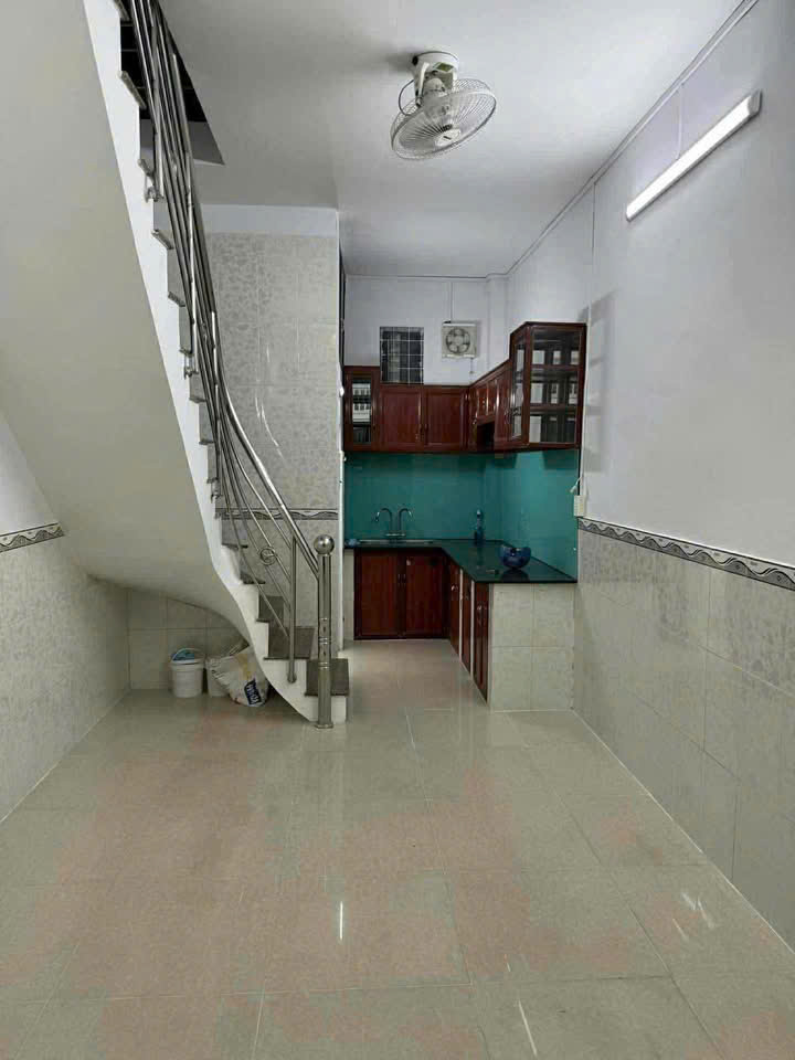 Nhà đẹp đường Tân Hòa Đông - Bình Tân- 3PN - 3WC - 3 tỷ hơn xíu